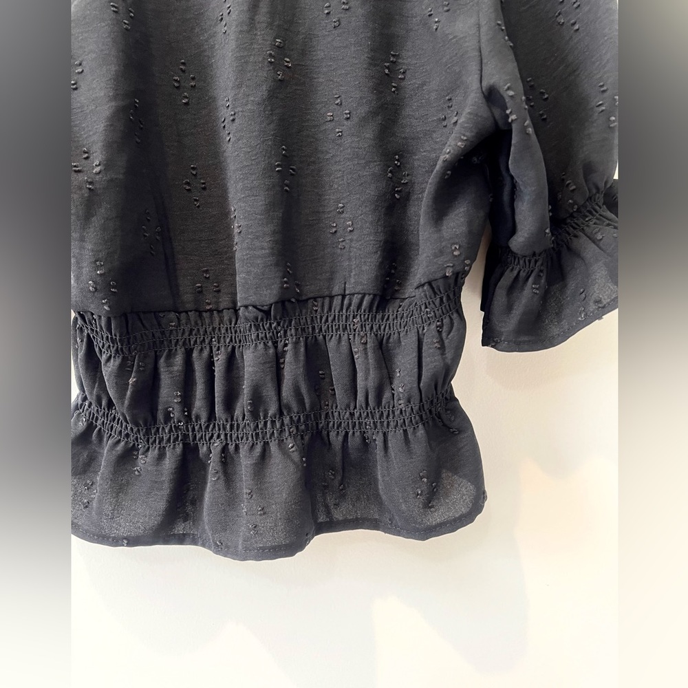 Urban Romantics Black Embroidered Cropped Blouse Size S - Picture 8 of 9